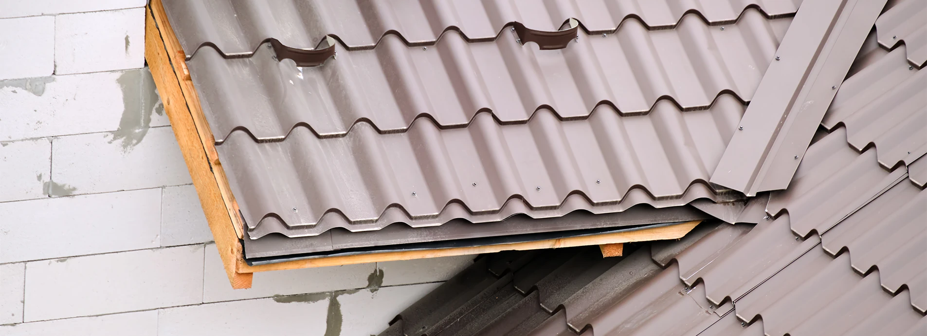 Tile and metal roof repair in Canberra